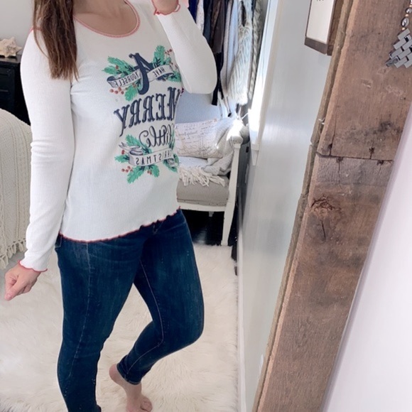 Merry Christmas thermal top size small new without tags - Picture 2 of 6